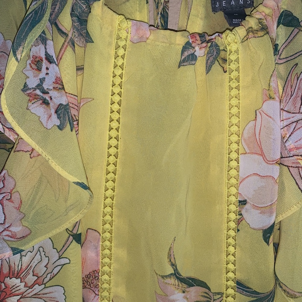 Yellow blouse - Picture 5 of 6
